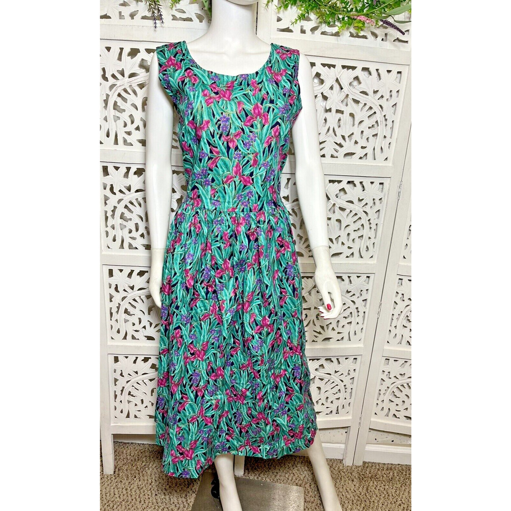 Vintage Creations Carol Ann Hawaiian Floral Cotton Women’s Sleeveless Sundress